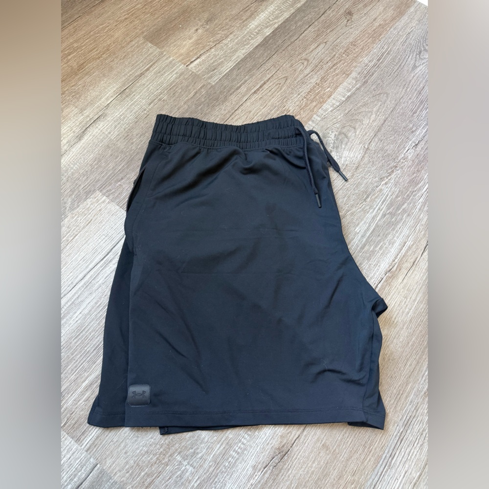 Under Armour UA Meridian Mens Size 2XL 7" Soft Shorts Black Stretch Soccer Run